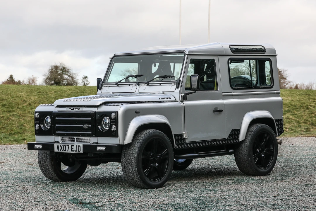 2007 Land Rover Defender 90 - Image 2 of 17