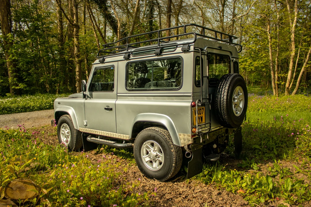 2007 Land Rover Defender 90 - Image 8 of 31