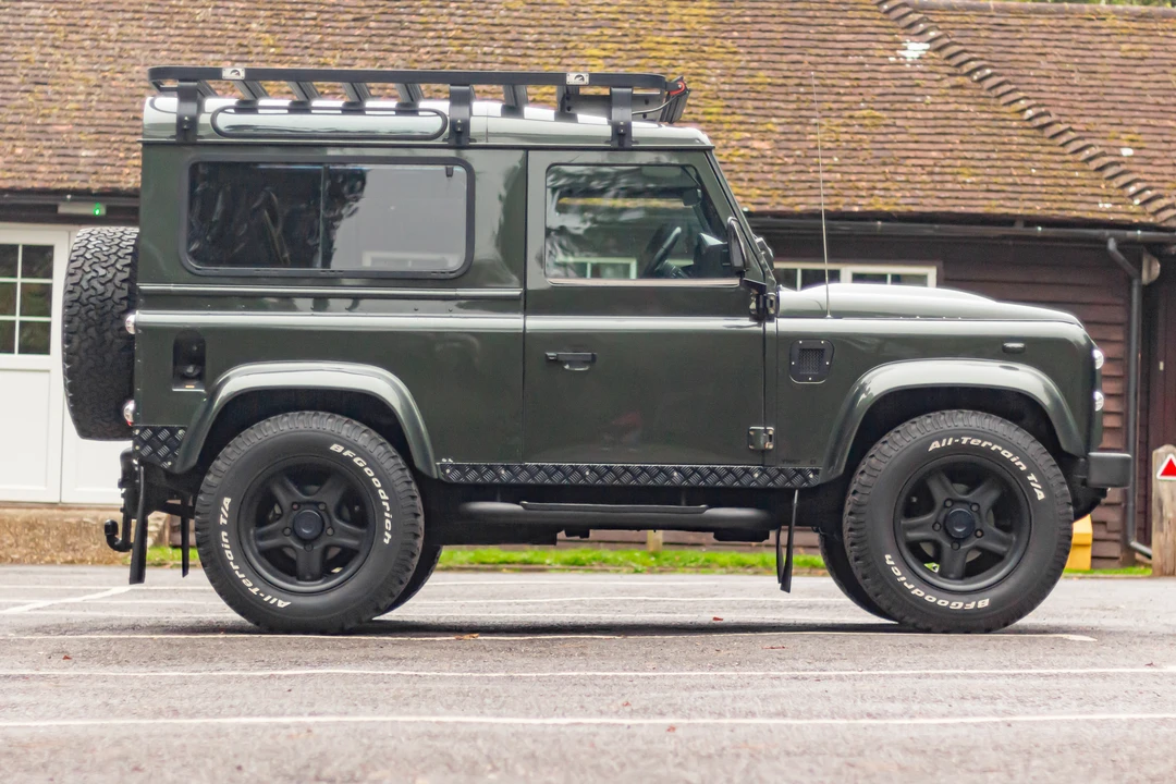 2007 Land Rover Defender 90 - Image 9 of 31