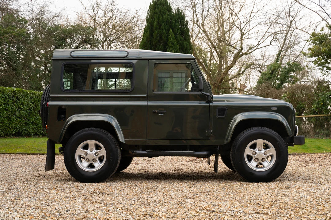 2007 Land Rover Defender 90 - Image 6 of 31