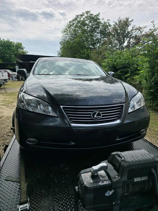 2007 Lexus ES 5th Gen - Image 2 of 9