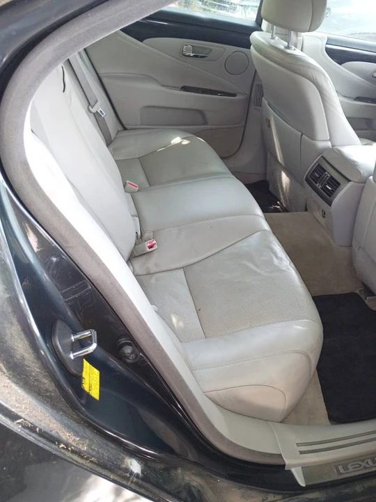 2007 Lexus LS 4th Gen - Image 9 of 12