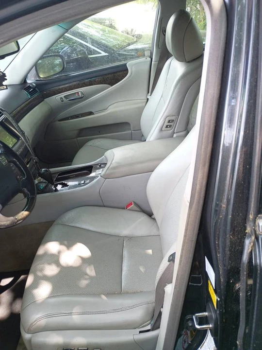2007 Lexus LS 4th Gen - Image 7 of 12