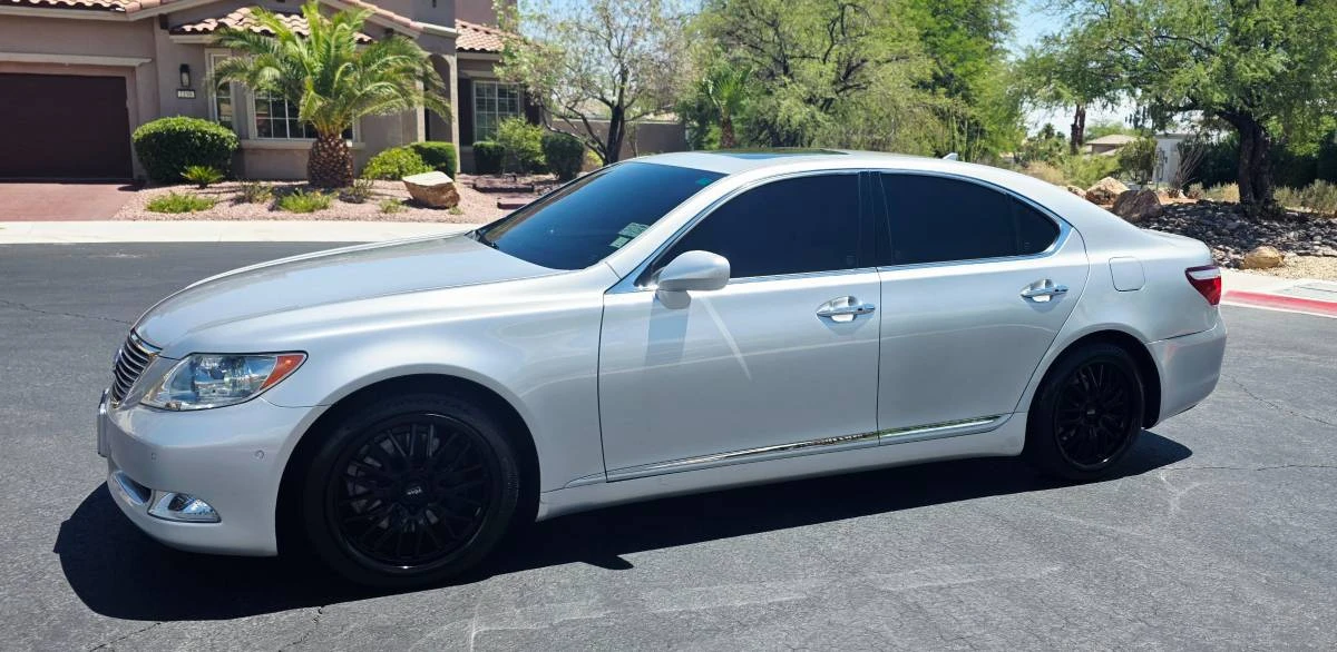 2007 Lexus LS 4th Gen - Image 2 of 18