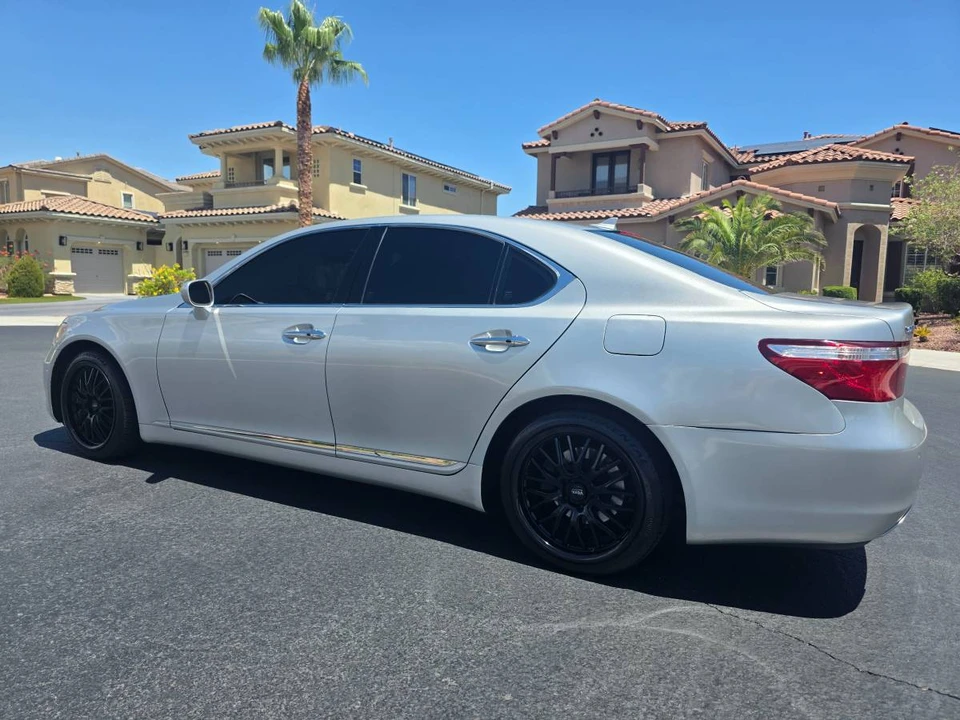 2007 Lexus LS 4th Gen - Image 3 of 18