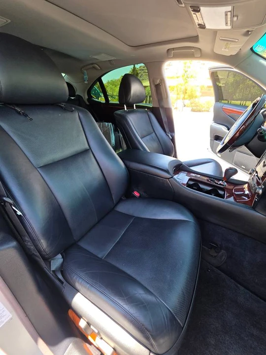 2007 Lexus LS 4th Gen - Image 15 of 18