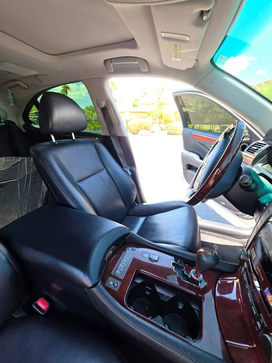 2007 Lexus LS 4th Gen - Image 16 of 18