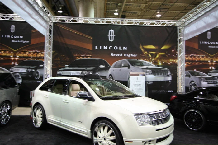 2007 Lincoln MKX - Image 3 of 3