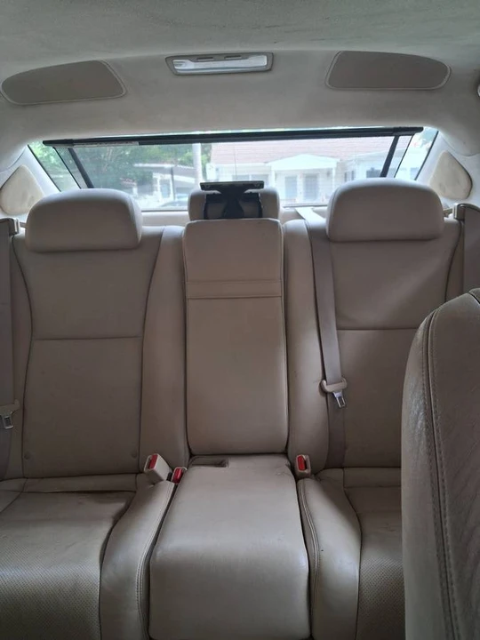 2007 Lexus LS 4th Gen - Image 5 of 9