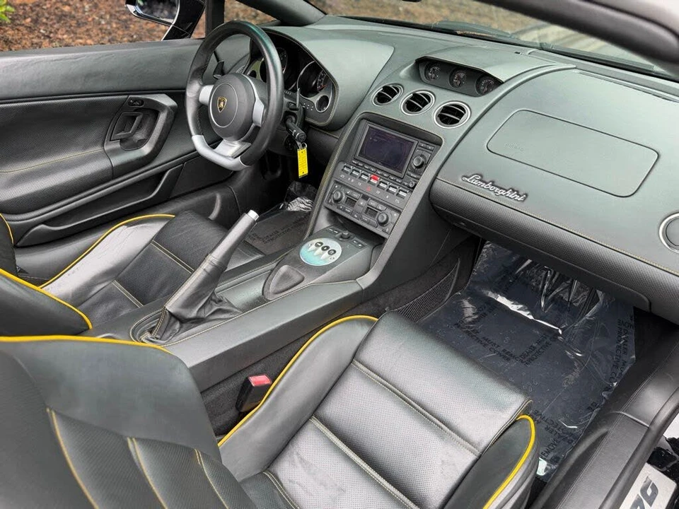 2007 Lamborghini Gallardo - Image 29 of 31