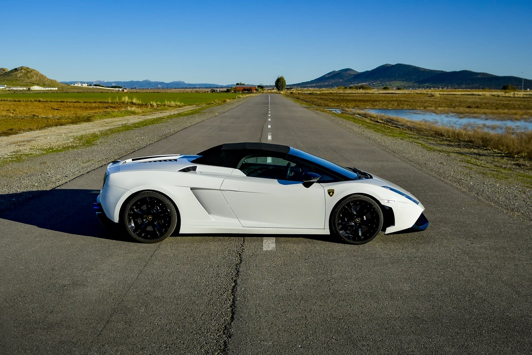 2007 Lamborghini Gallardo - Image 14 of 31