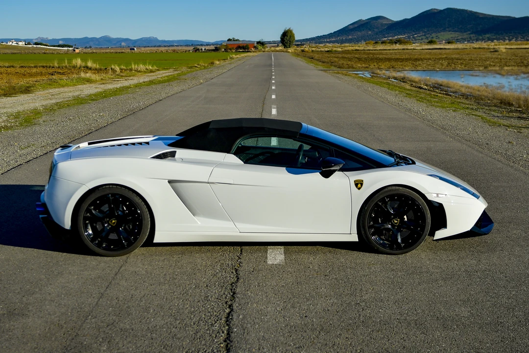 2007 Lamborghini Gallardo - Image 16 of 31