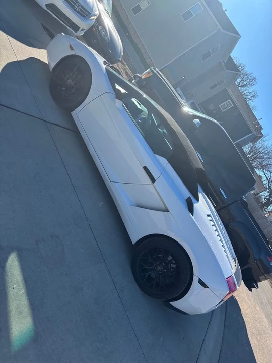 2007 Lamborghini Gallardo - Image 2 of 8