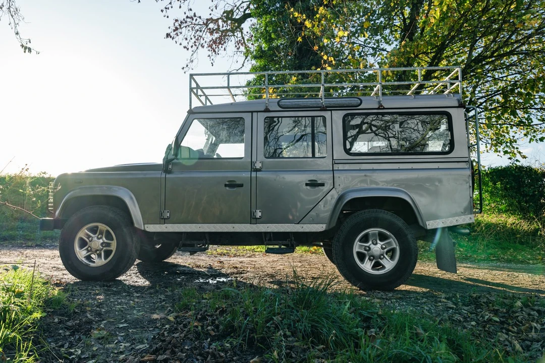 2007 Land Rover Defender - Image 17 of 30