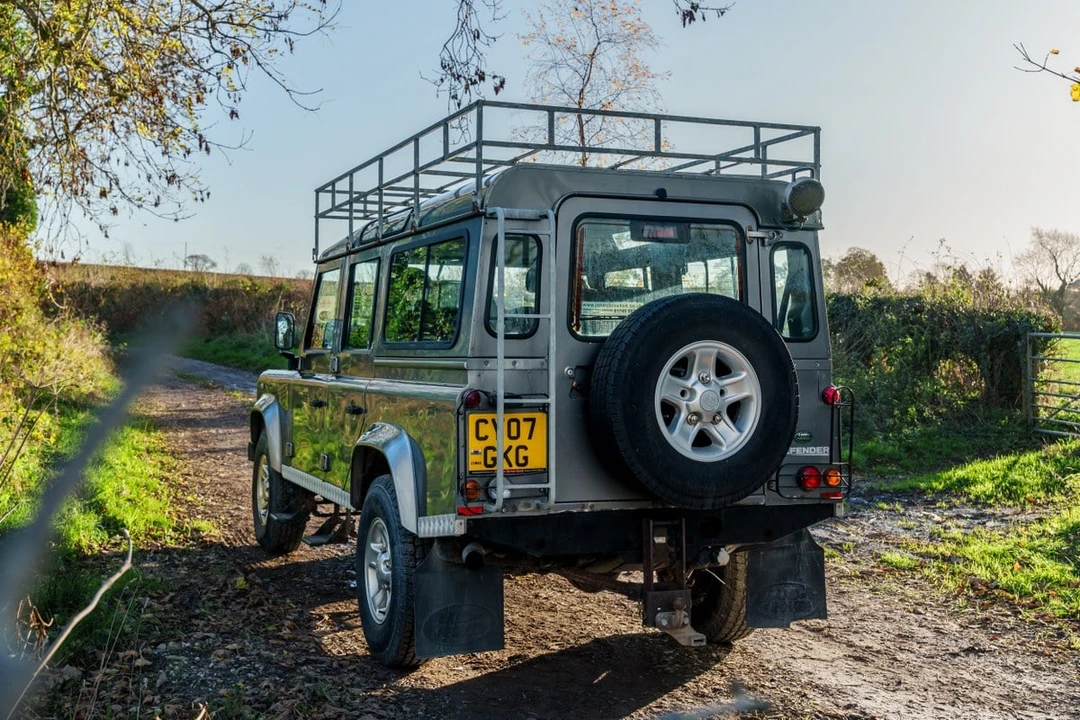 2007 Land Rover Defender - Image 6 of 30