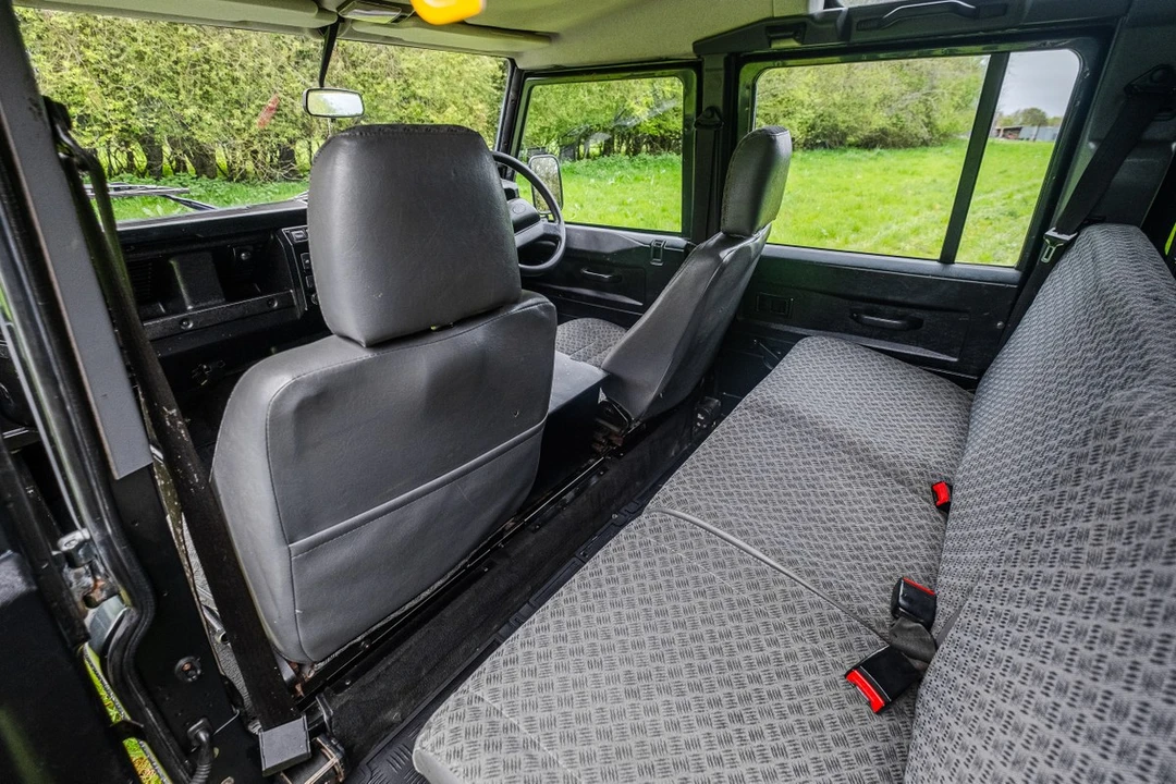 2007 Land Rover Defender 110 - Image 19 of 30