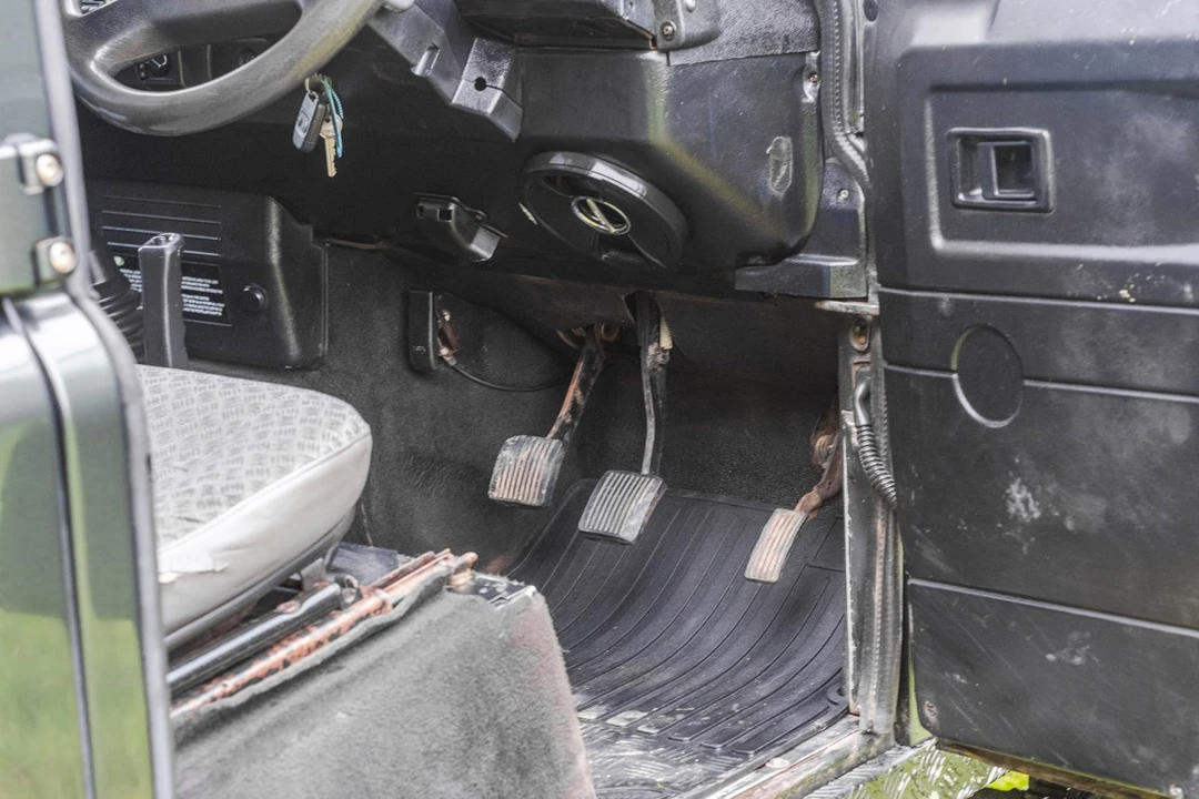 2007 Land Rover Defender 110 - Image 29 of 30
