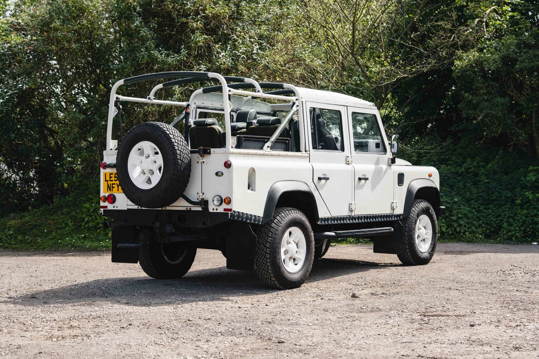 2007 Land Rover Defender 110 - Image 7 of 31