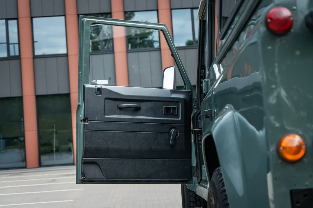2007 Land Rover Defender 110 - Image 25 of 31