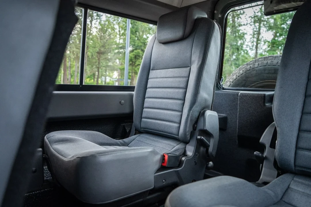 2007 Land Rover Defender 110 - Image 10 of 31