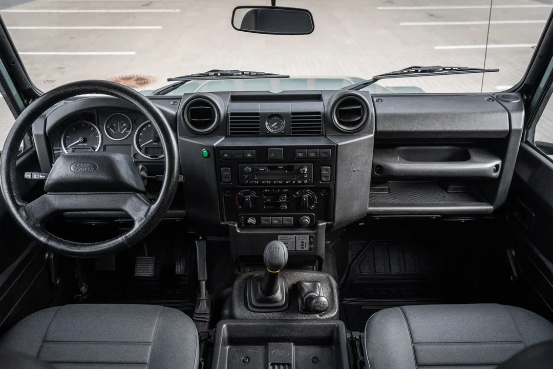 2007 Land Rover Defender 110 - Image 2 of 31