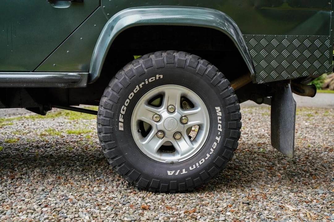 2007 Land Rover Defender 110 - Image 9 of 30