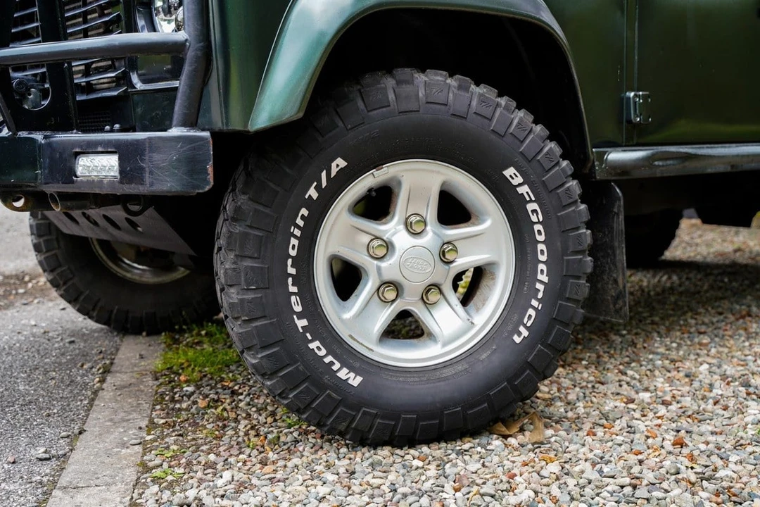 2007 Land Rover Defender 110 - Image 10 of 30