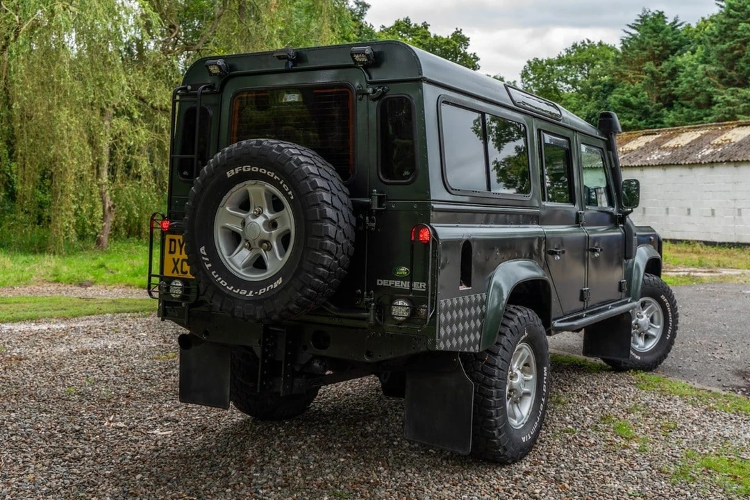 2007 Land Rover Defender 110 - Image 6 of 30