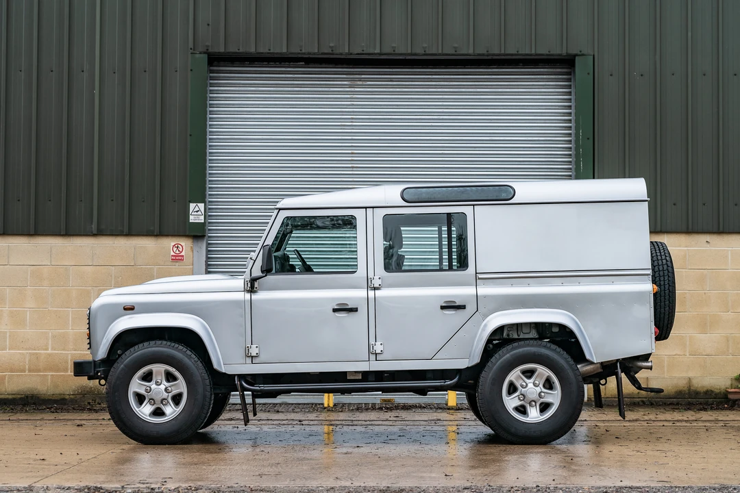 2007 Land Rover Defender 110 - Image 9 of 31