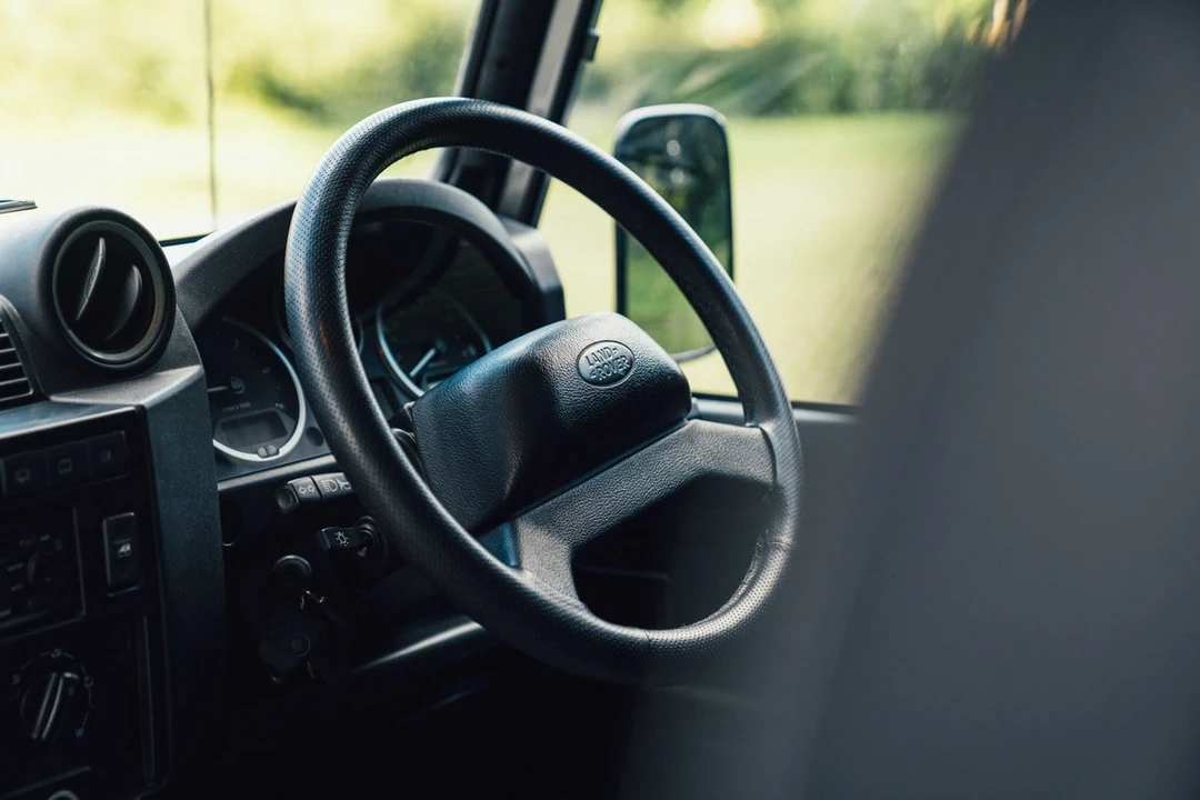 2007 Land Rover Defender 110 - Image 14 of 30