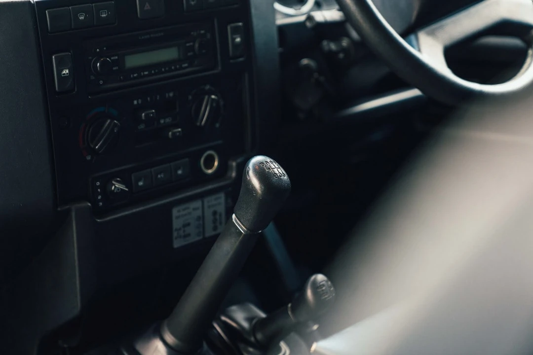 2007 Land Rover Defender 110 - Image 15 of 30