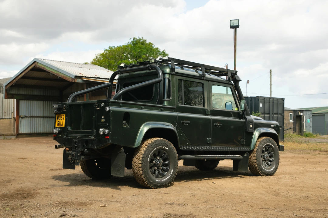 2007 Land Rover Defender 110 - Image 13 of 31
