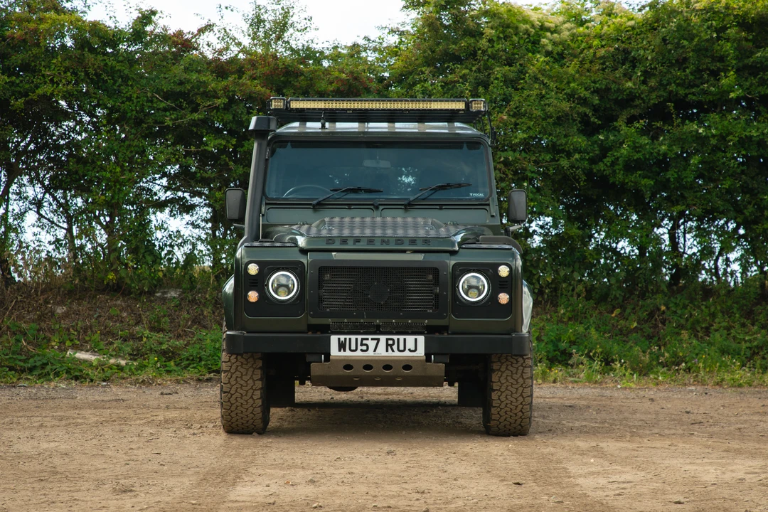 2007 Land Rover Defender 110 - Image 10 of 31