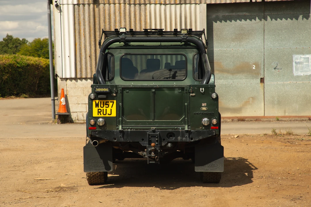 2007 Land Rover Defender 110 - Image 6 of 31