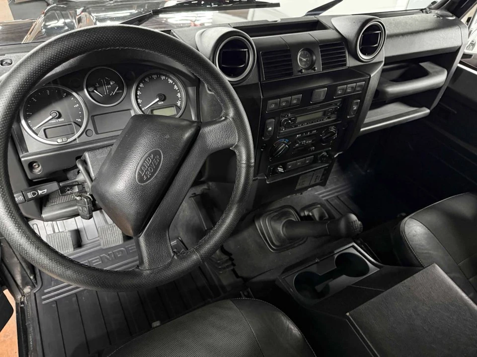2007 Land Rover Defender 110 - Image 8 of 10