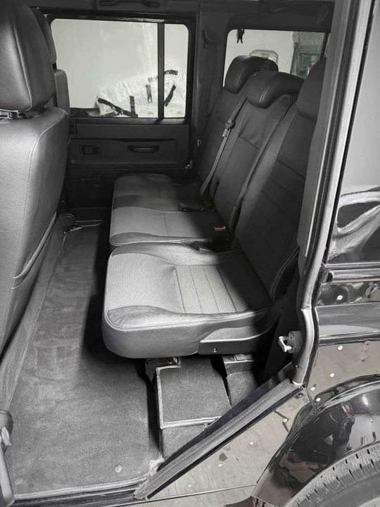 2007 Land Rover Defender 110 - Image 7 of 10
