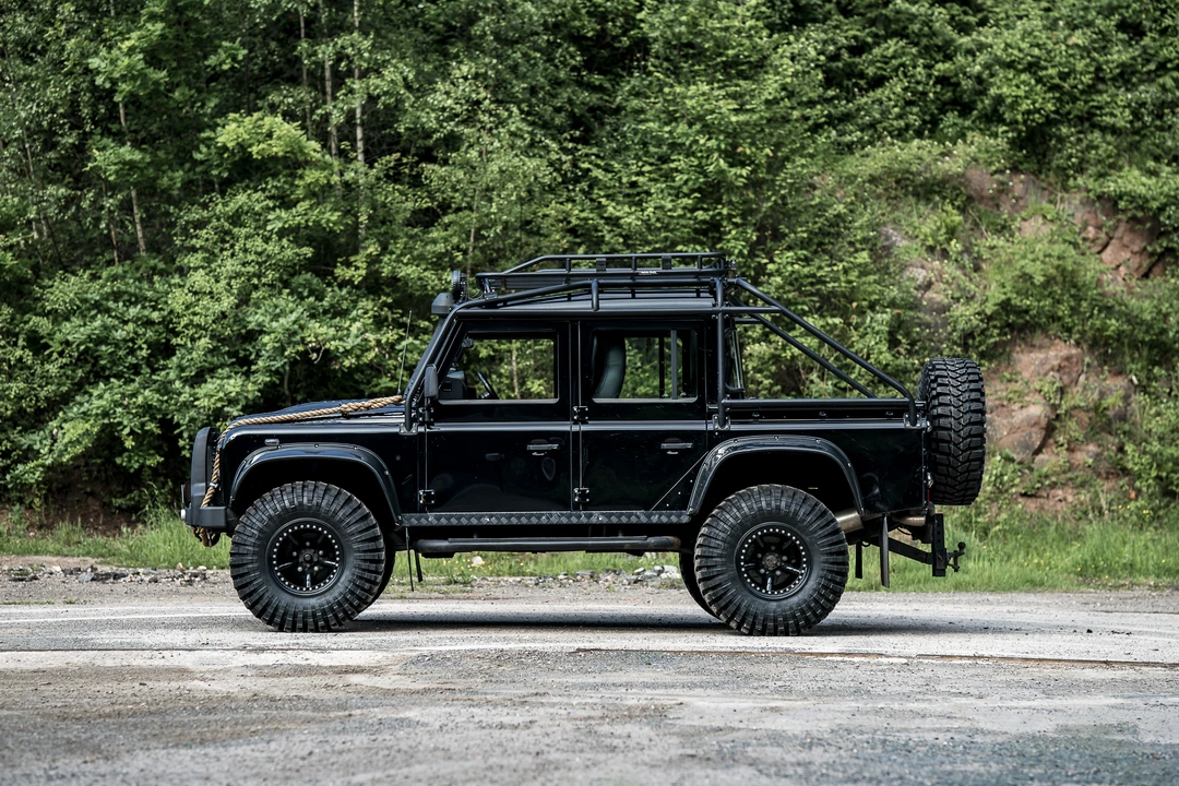 2007 Land Rover Defender 110 - Image 8 of 31