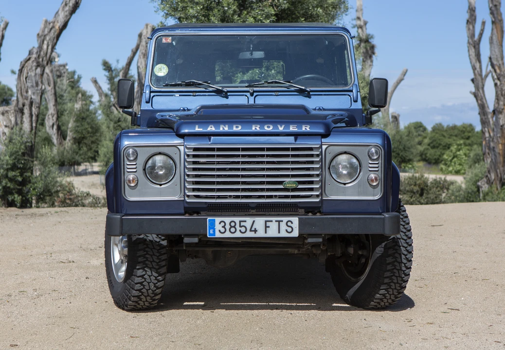 2007 Land Rover Defender 110 - Image 8 of 31