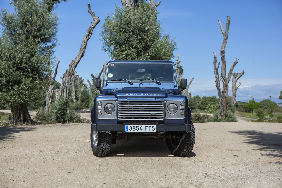 2007 Land Rover Defender 110 - Image 2 of 31
