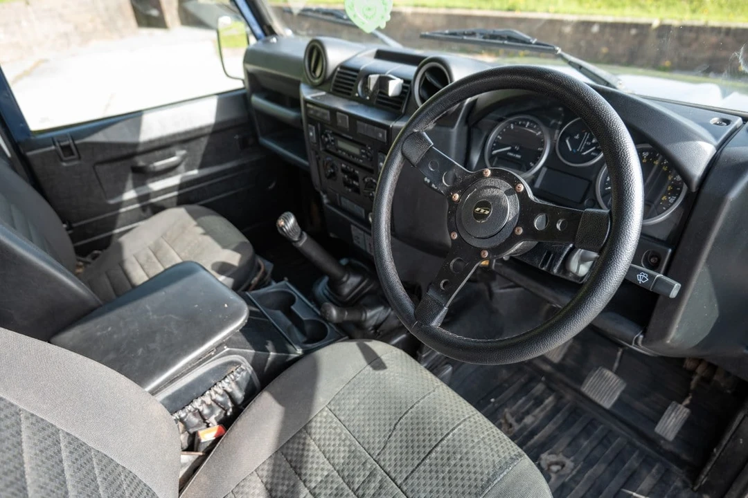 2007 Land Rover Defender 90 - Image 19 of 30