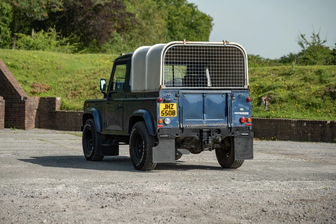 2007 Land Rover Defender 90 - Image 6 of 30