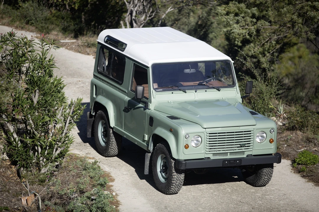 2007 Land Rover Defender 90 - Image 15 of 31
