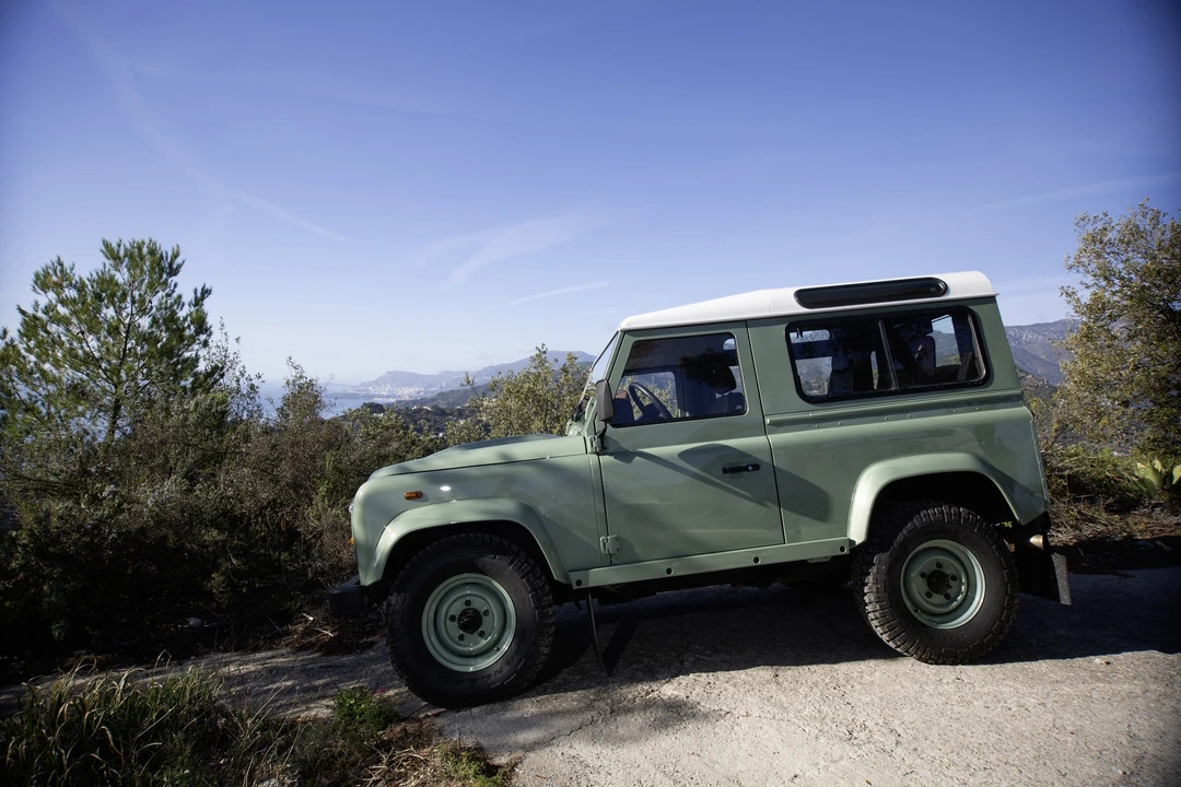 2007 Land Rover Defender 90 - Image 16 of 31