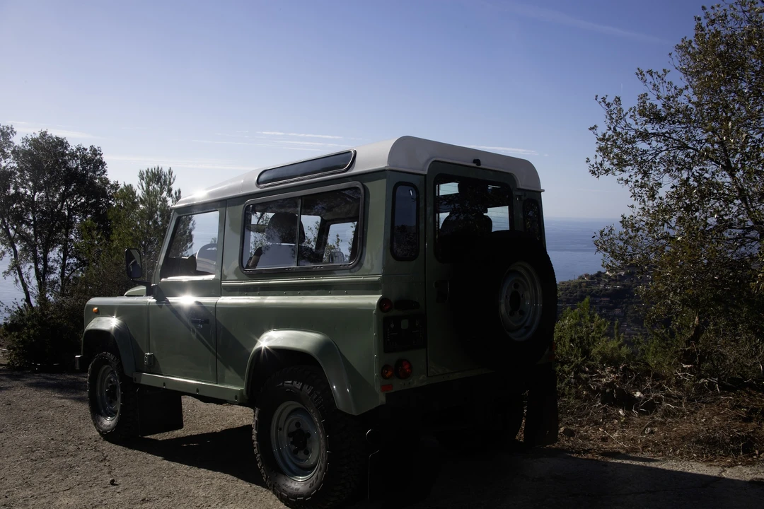 2007 Land Rover Defender 90 - Image 6 of 31