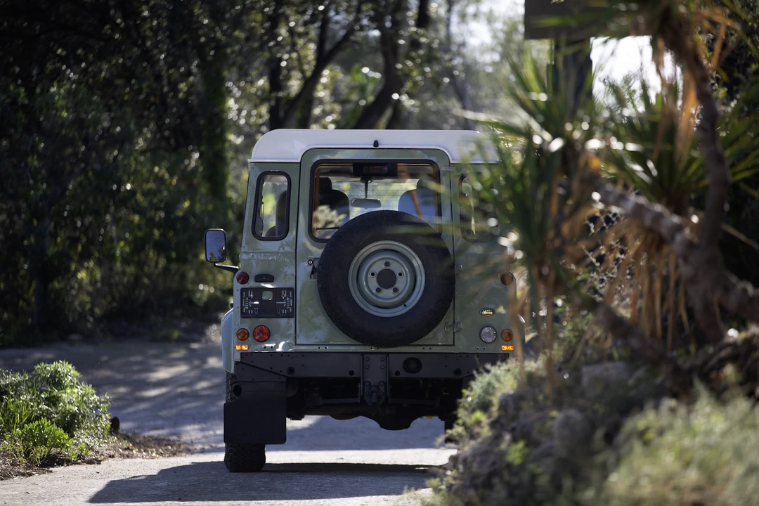 2007 Land Rover Defender 90 - Image 10 of 31