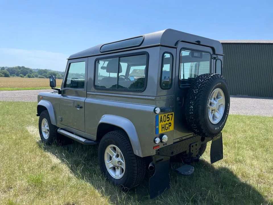 2007 Land Rover Defender 90 - Image 6 of 30