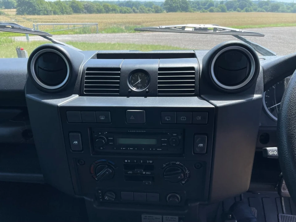 2007 Land Rover Defender 90 - Image 23 of 30
