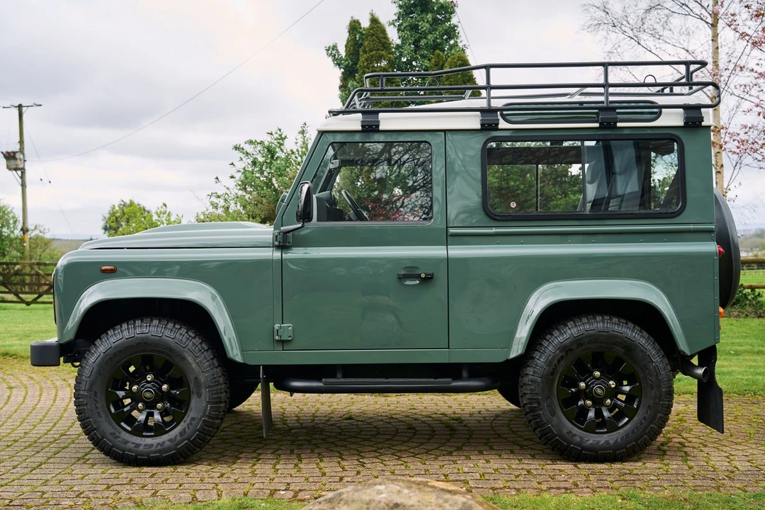 2007 Land Rover Defender 90 - Image 8 of 30