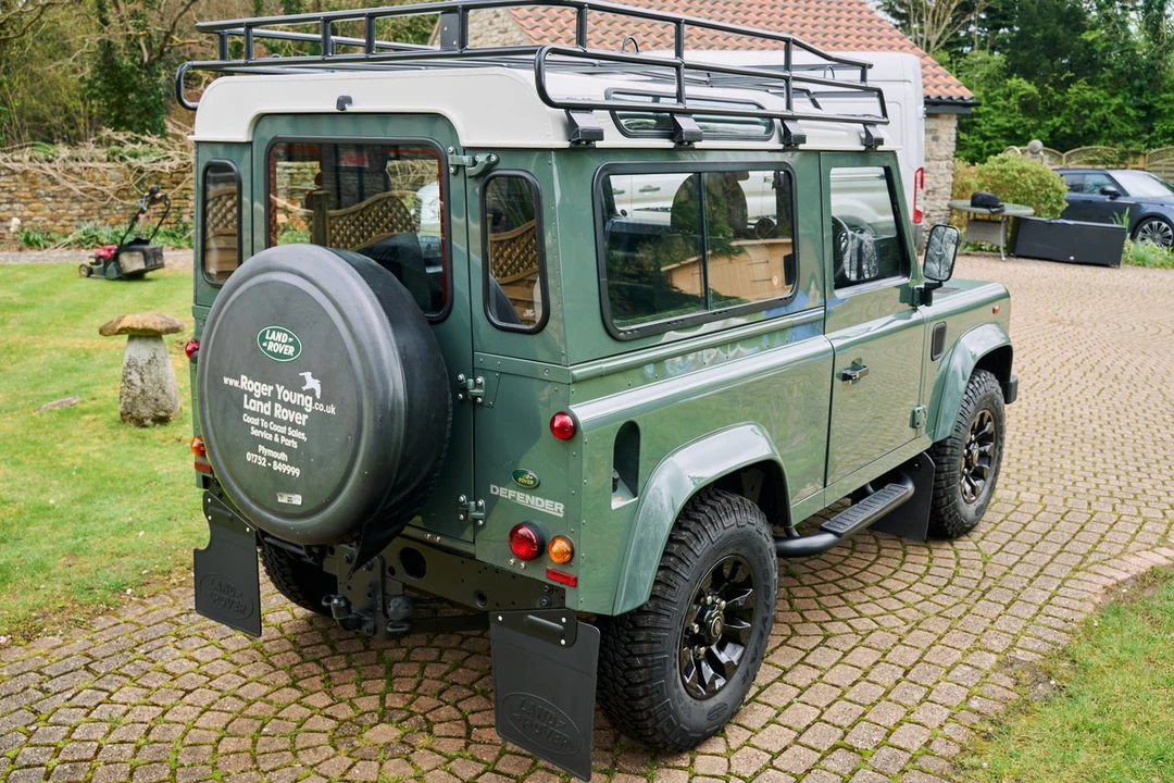 2007 Land Rover Defender 90 - Image 12 of 30