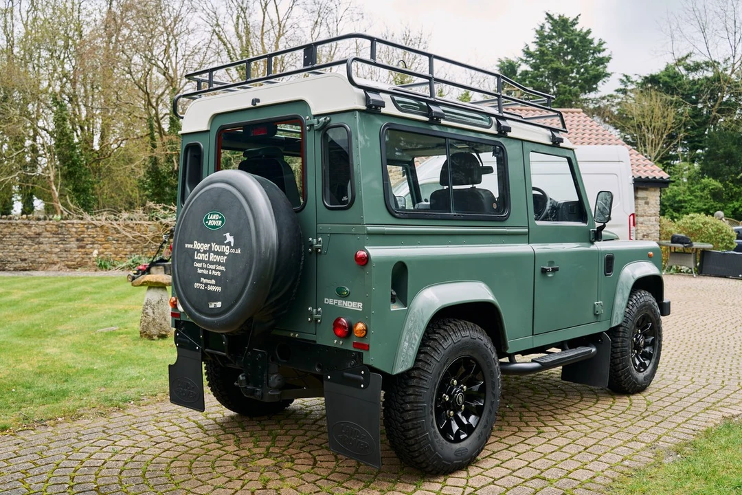 2007 Land Rover Defender 90 - Image 5 of 30